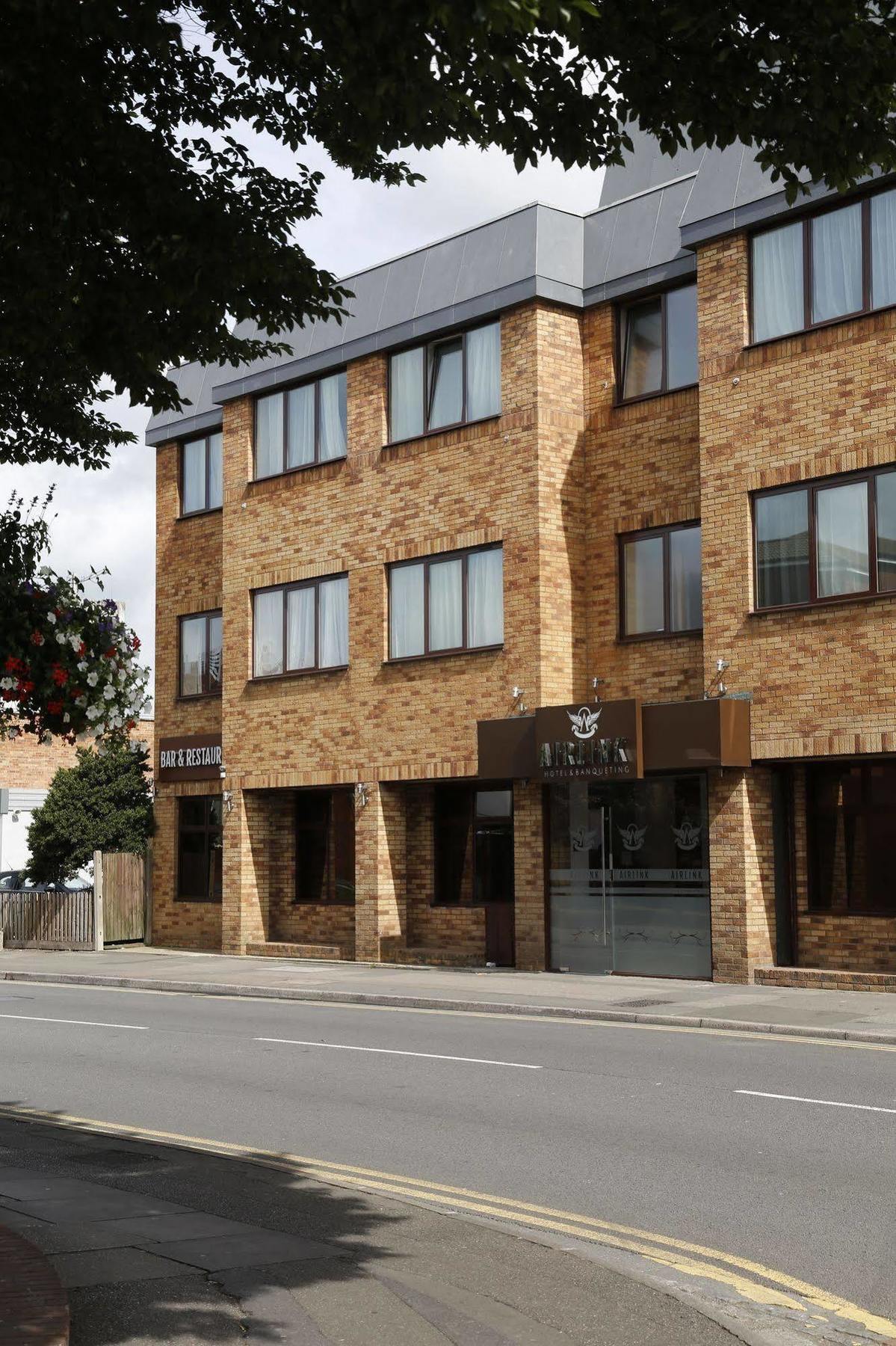 Airlink Hotel Hayes  Exterior photo